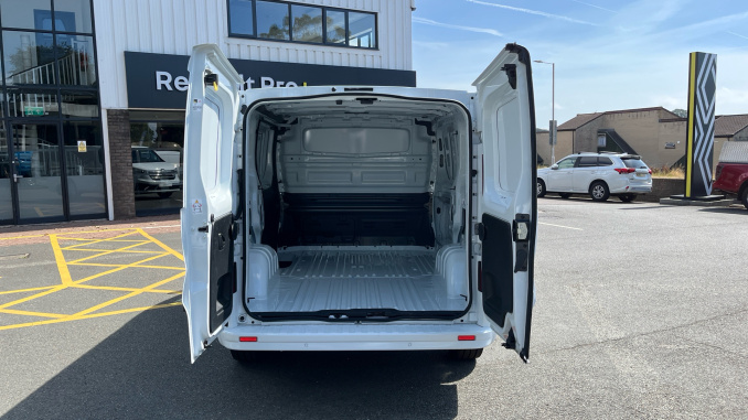 Renault Trafic Swb Diesel SL30 Blue dCi 150 Extra [Safety] Van EAG9 - Image 3